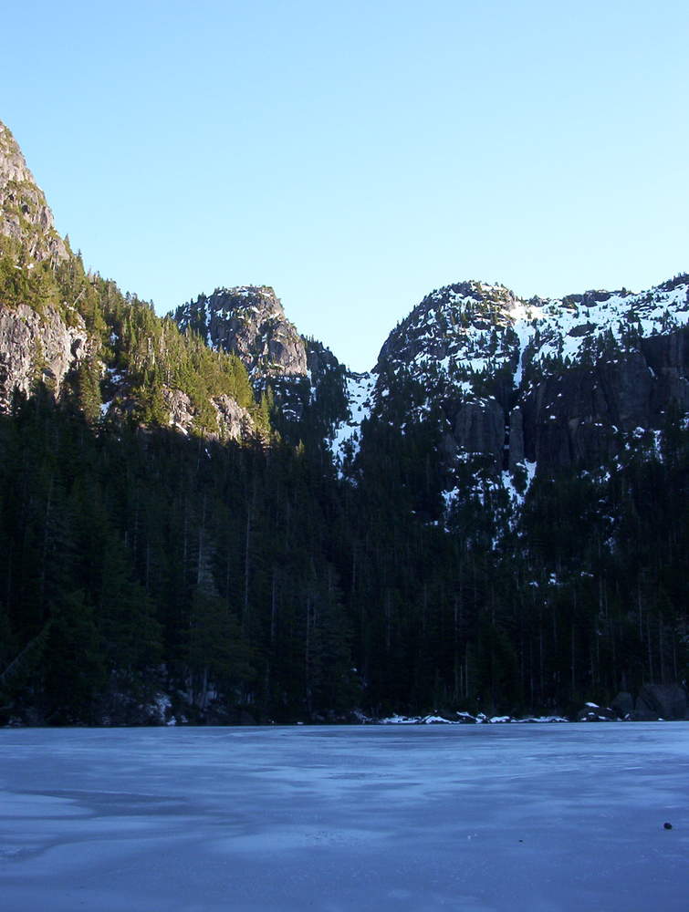 Mount Landale and Lomas Lake